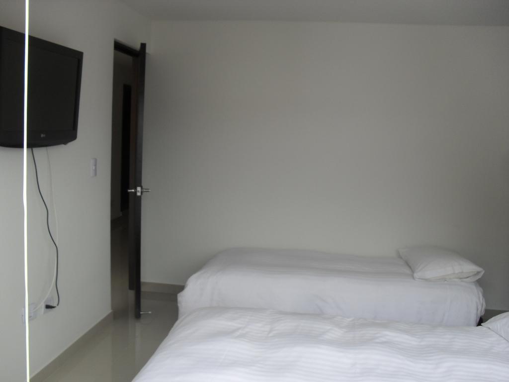 A Bogota On Holidays By Open - Hotel Cas-Embajada Americana מראה חיצוני תמונה