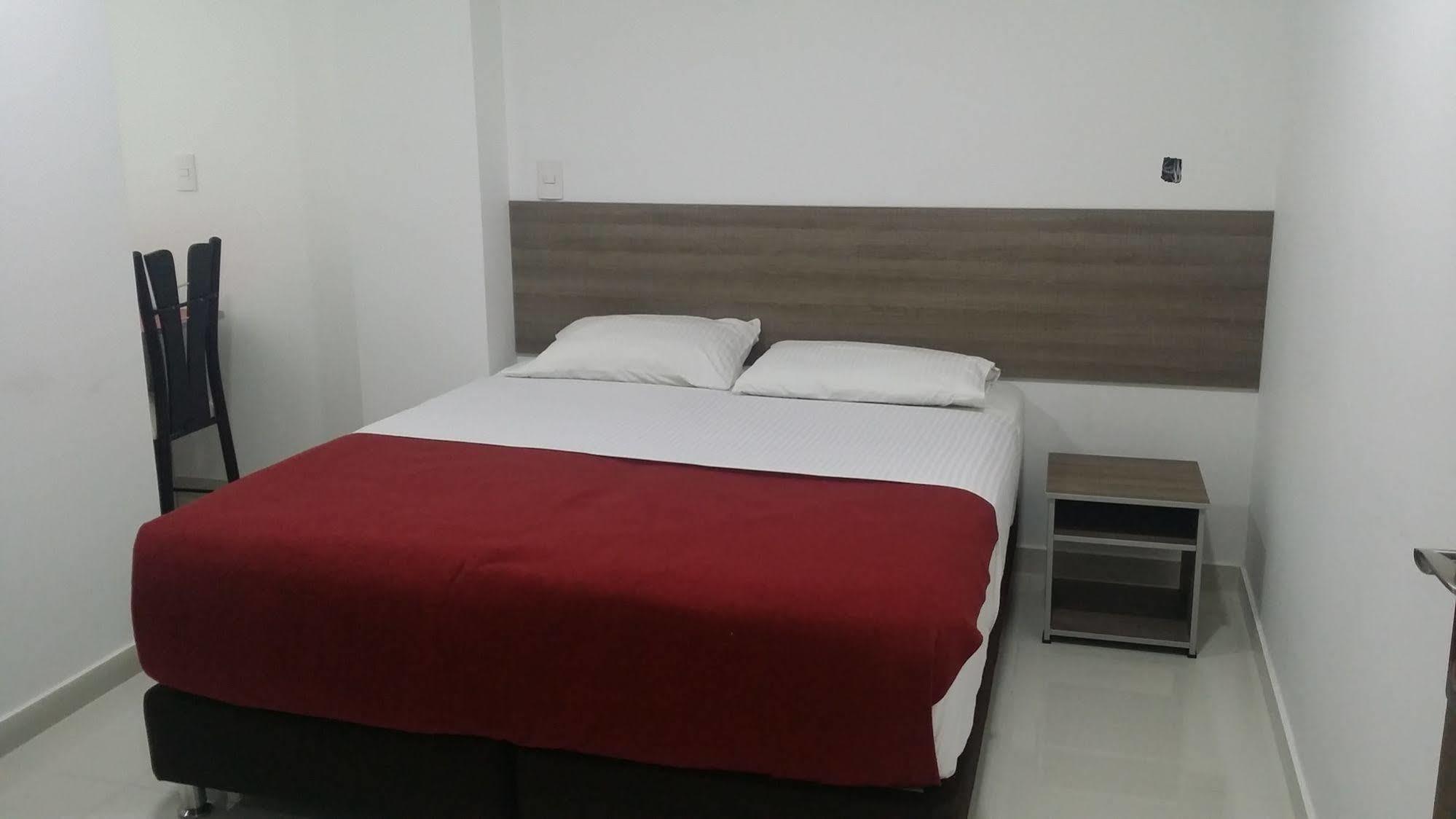 A Bogota On Holidays By Open - Hotel Cas-Embajada Americana מראה חיצוני תמונה